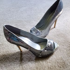 Elle Flamingo heels-like new